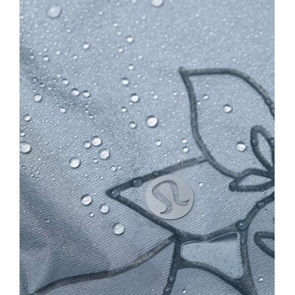 NWOT Womens Lululemon Fabled Forest Short Size 6 - Picture 4 of 10